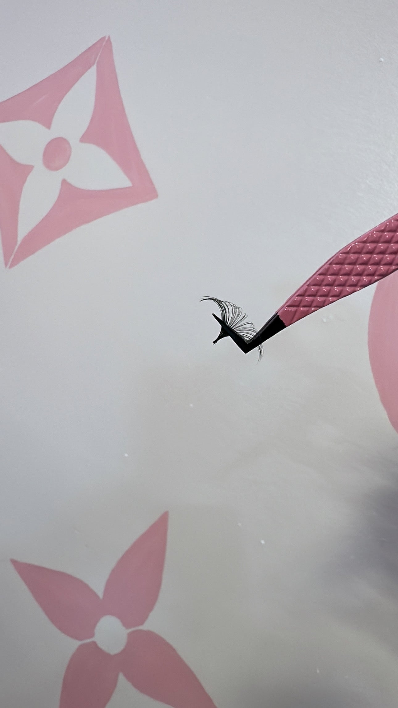 90 degree volume tweezer