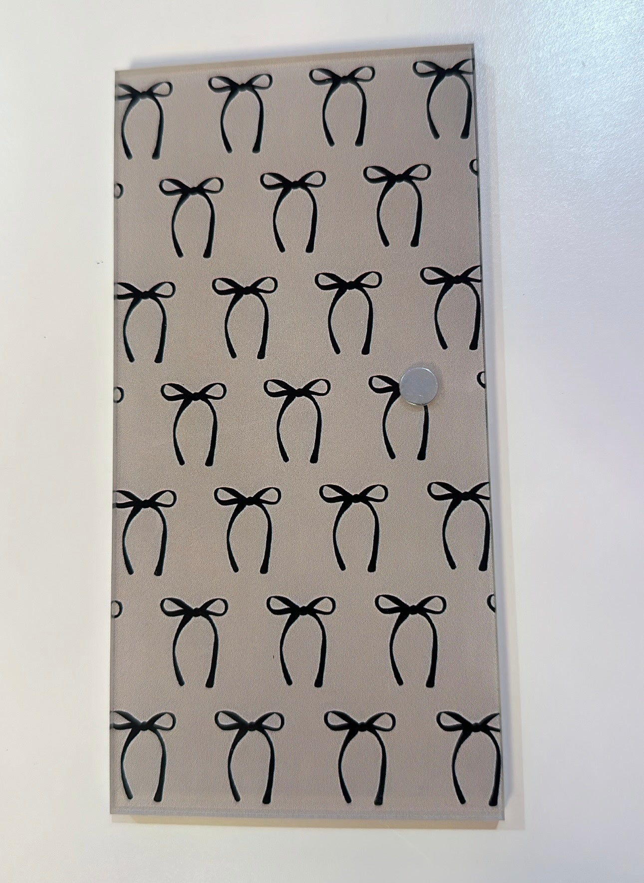 Nude tile