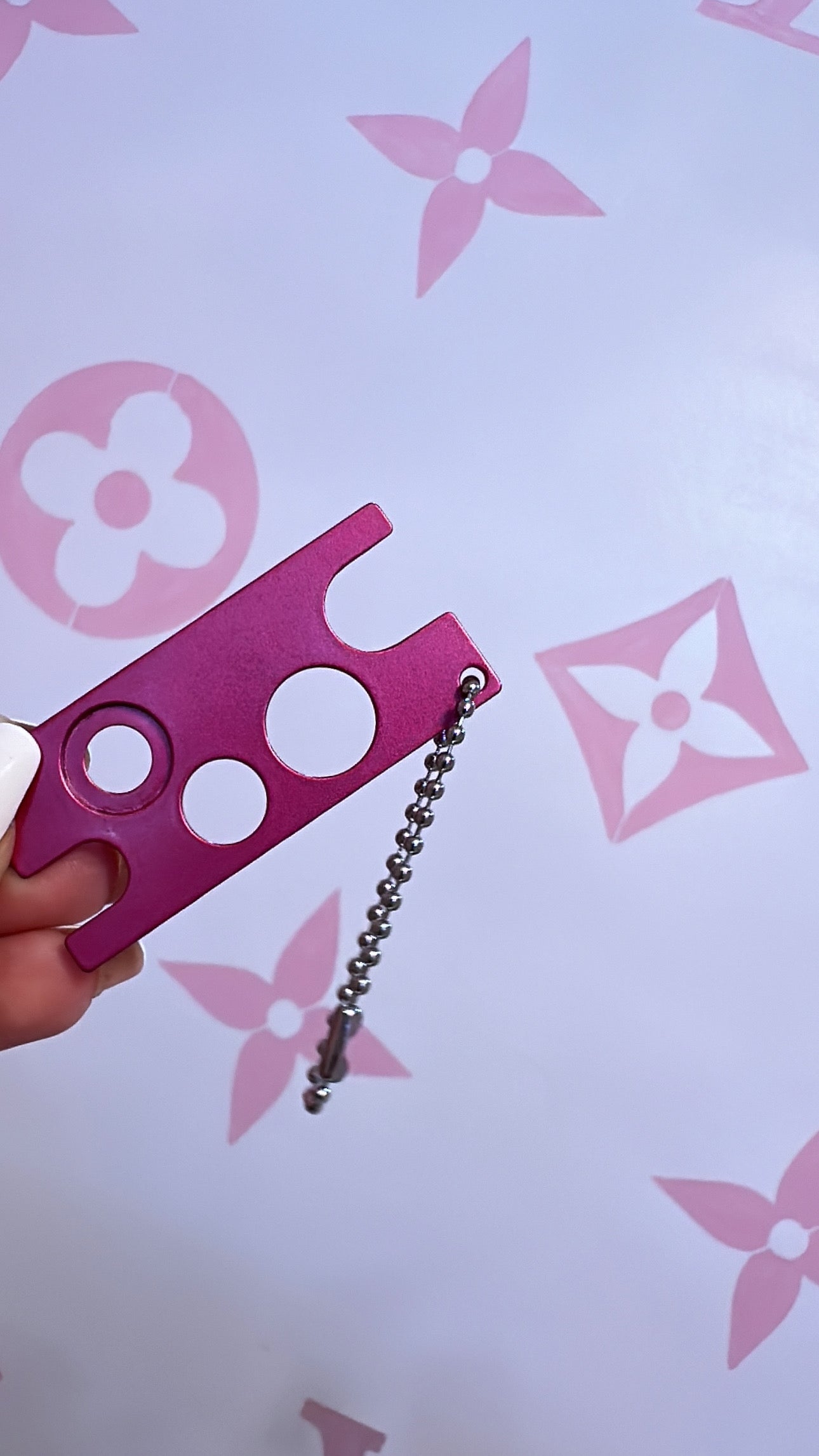 Glue cap opener