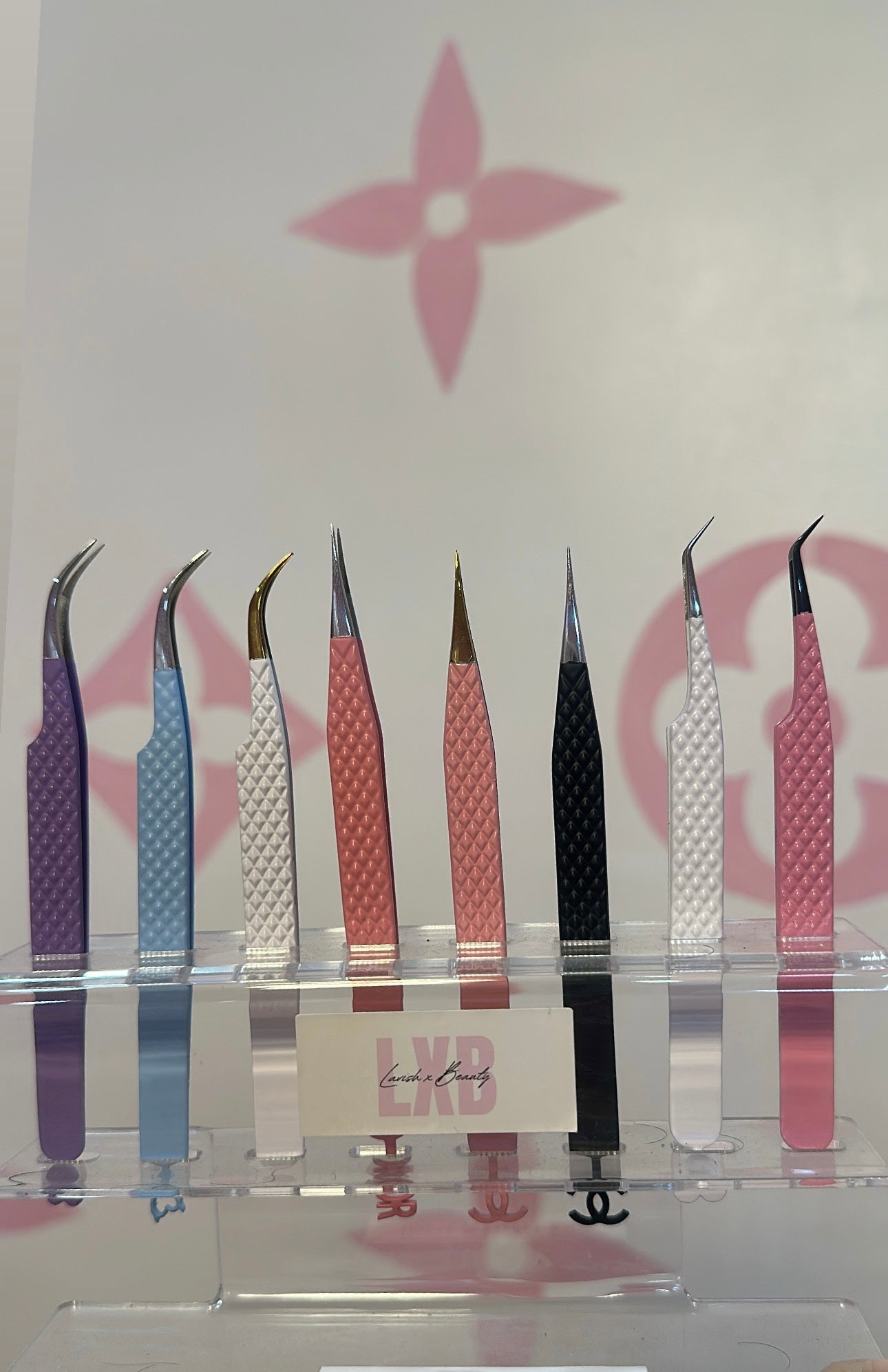 Isolation tweezers
