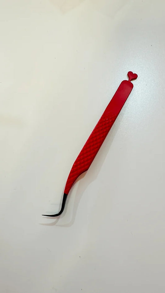 Fanned out volume tweezer